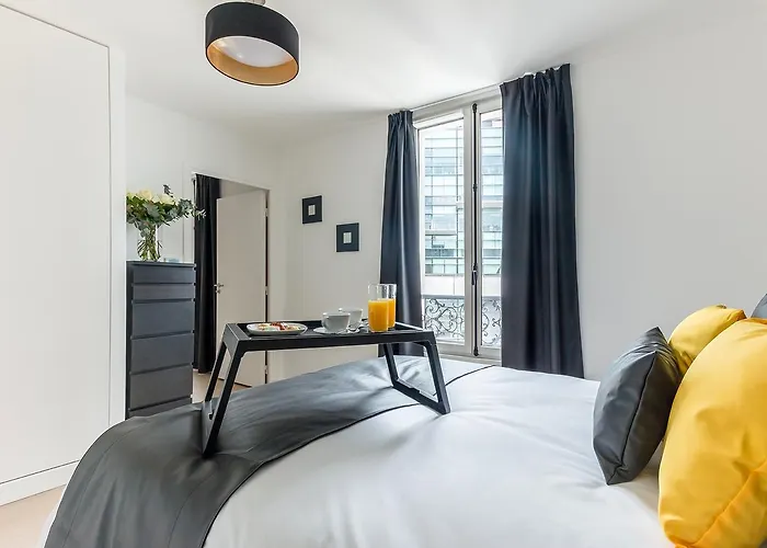 Palais Etoile * פריז